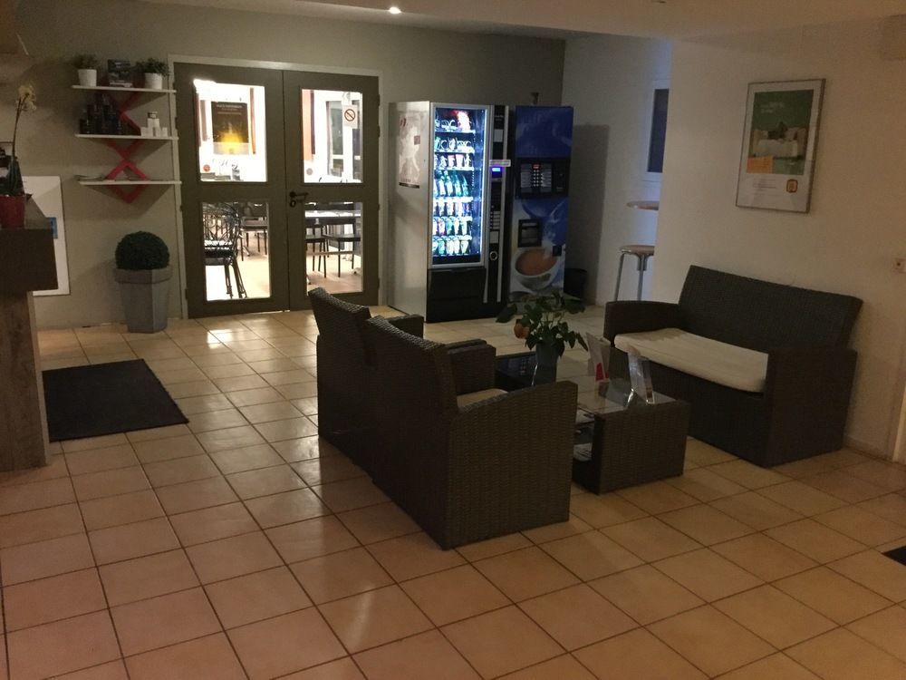 The Originals Access, Hotel Beziers Est Вильнёв-ле-Безье Экстерьер фото