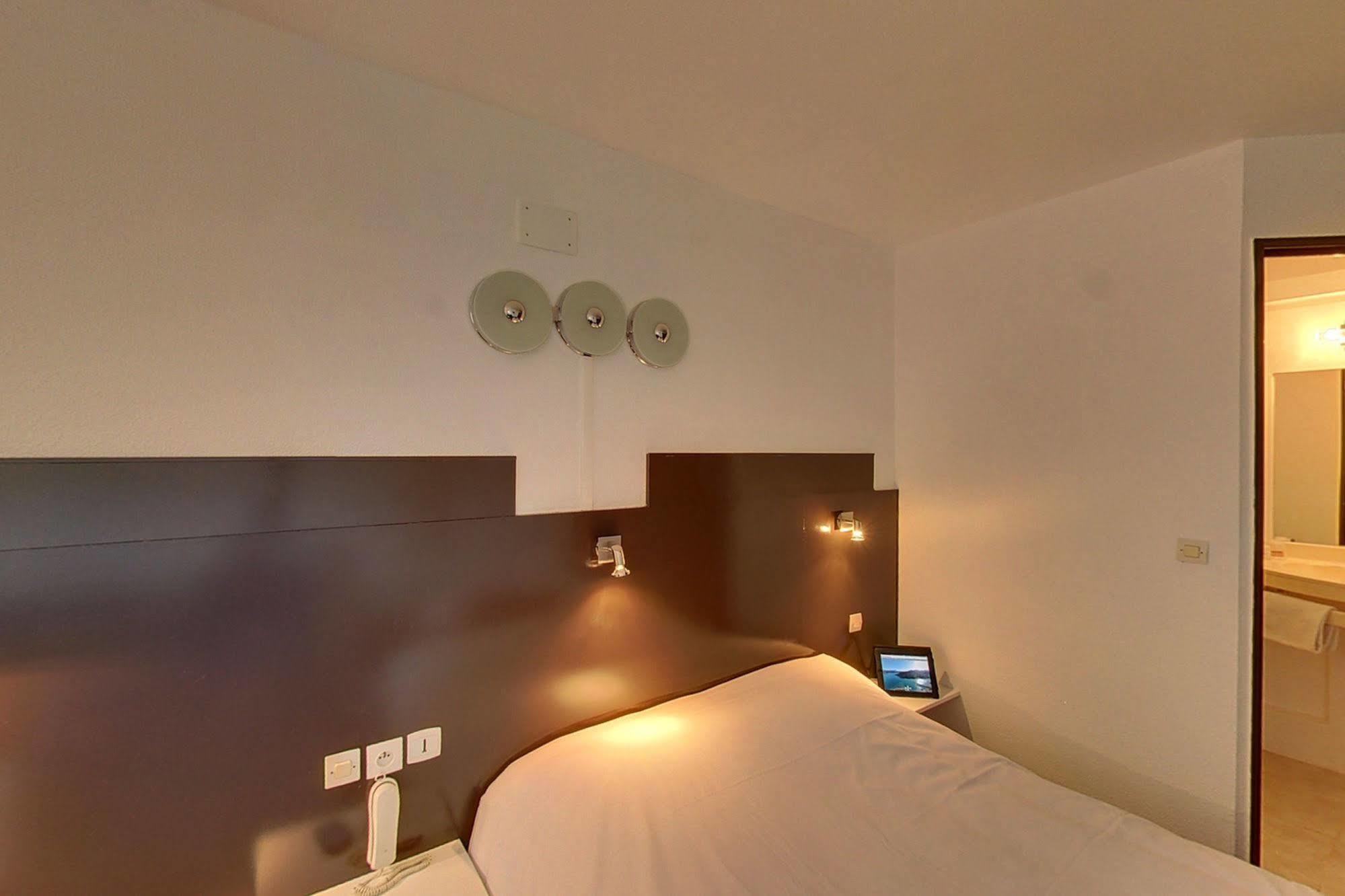 The Originals Access, Hotel Beziers Est Вильнёв-ле-Безье Экстерьер фото